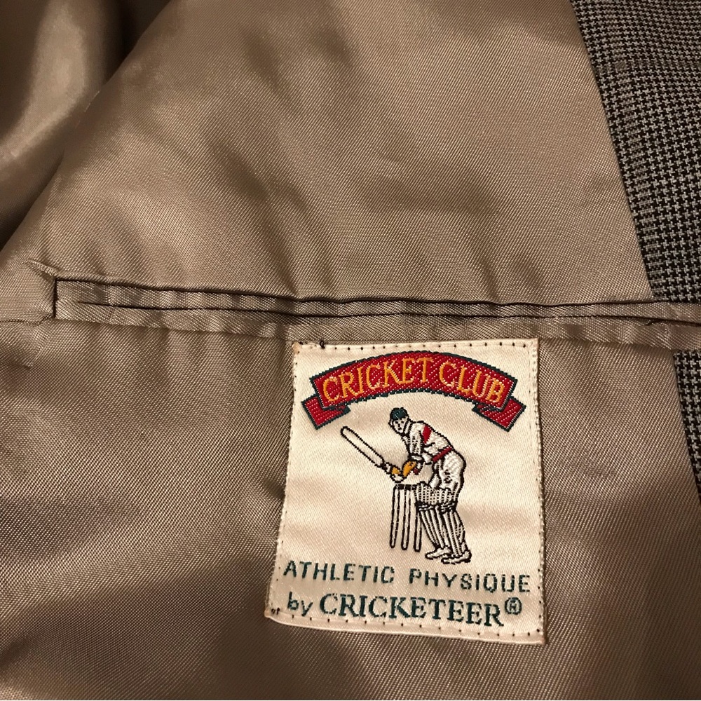 Cricketer For Dillard's - Picture 5 of 5